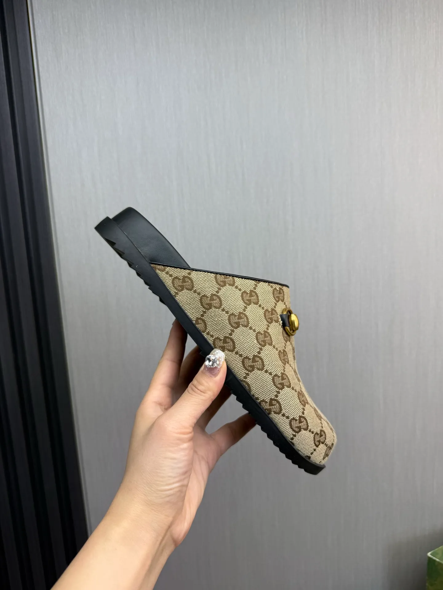 Men's men's shoes💰Pili 400💰Maoli 440💰 ＧＵＣＣＩGucci. Popular couple slippers hot sale🩷💚 🩴Official website one to one production 35-45 size 45 46 🉑️Customized!